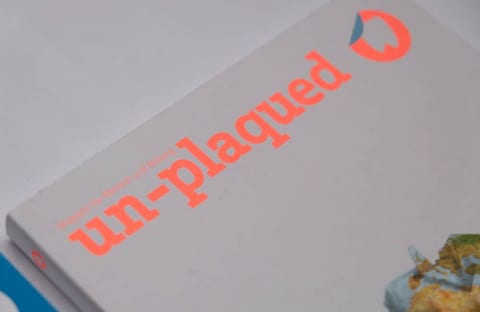 Neon Orange auf dem Titel